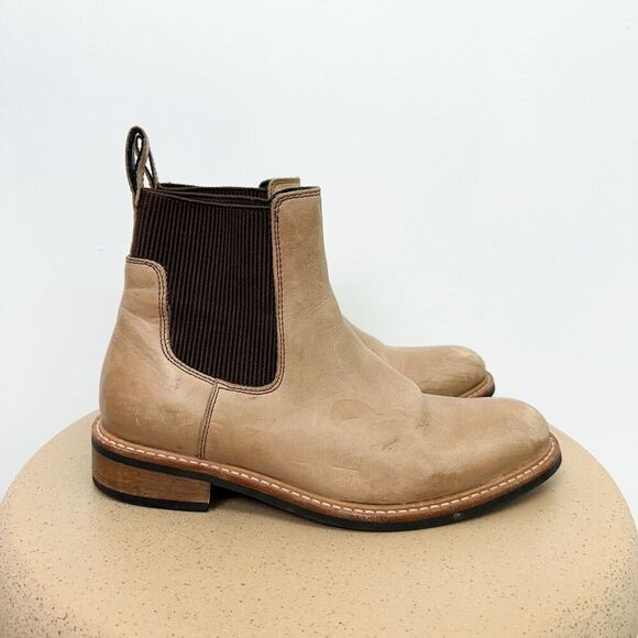 Nisolo Women’s Leather Carmen Chelsea Boot in Light Tan Brown - Picture 1 of 10